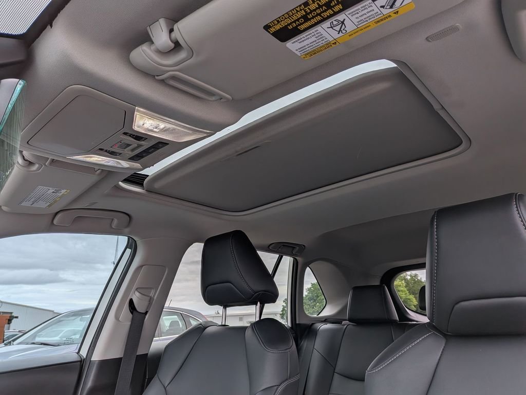 Used 2024 Beige Toyota XLE Premium image 17