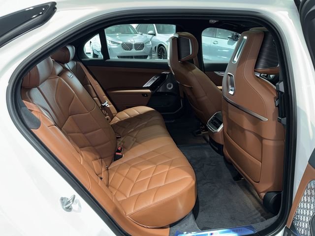 New 2026 Mineral White Metallic BMW 760i xDrive image 12