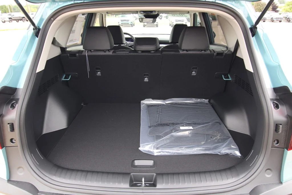 New 2026 Pluton Blue / Black Roof Kia S image 13