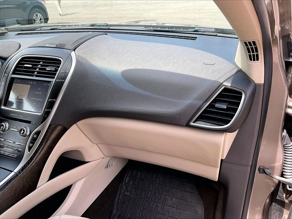 Used 2019 Brown Lincoln Reserve image 13