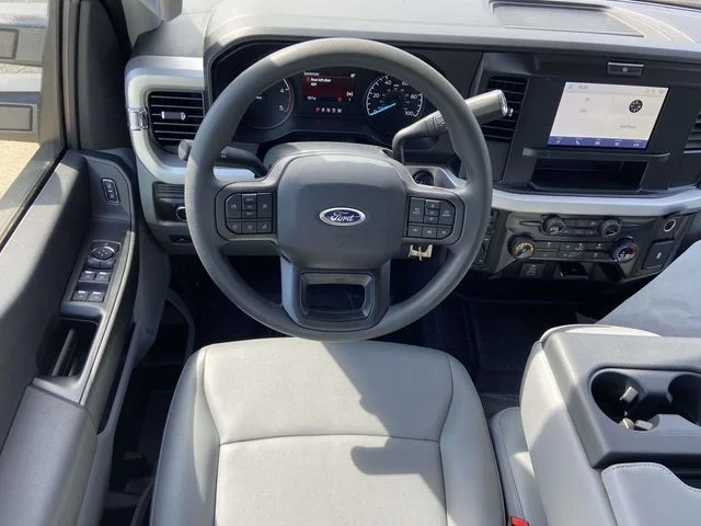 New 2026 Oxford White Ford XL image 10