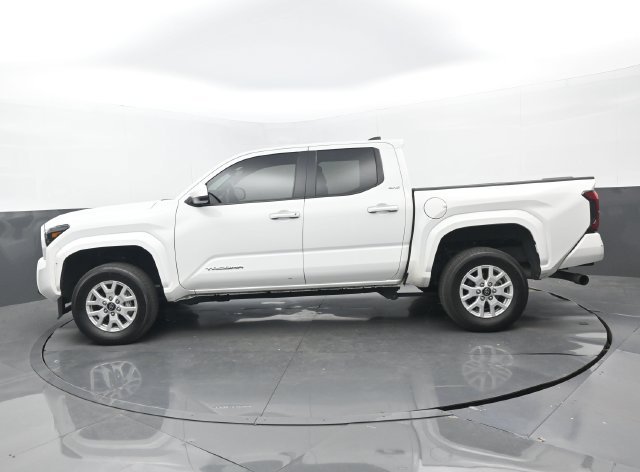 Used 2024 Ice Cap Toyota SR5 image 7