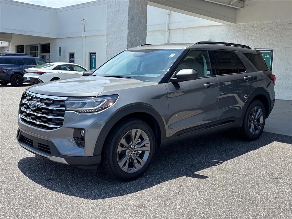 New 2026 Carbonized Gray Metallic Ford Active image 23