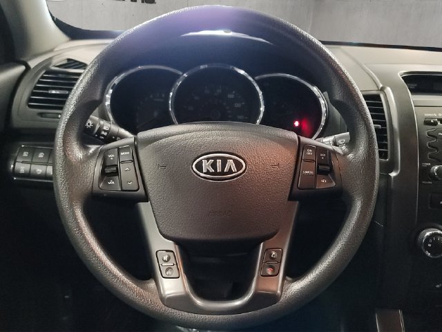 Used 2011 Titanium Silver Kia LX image 22