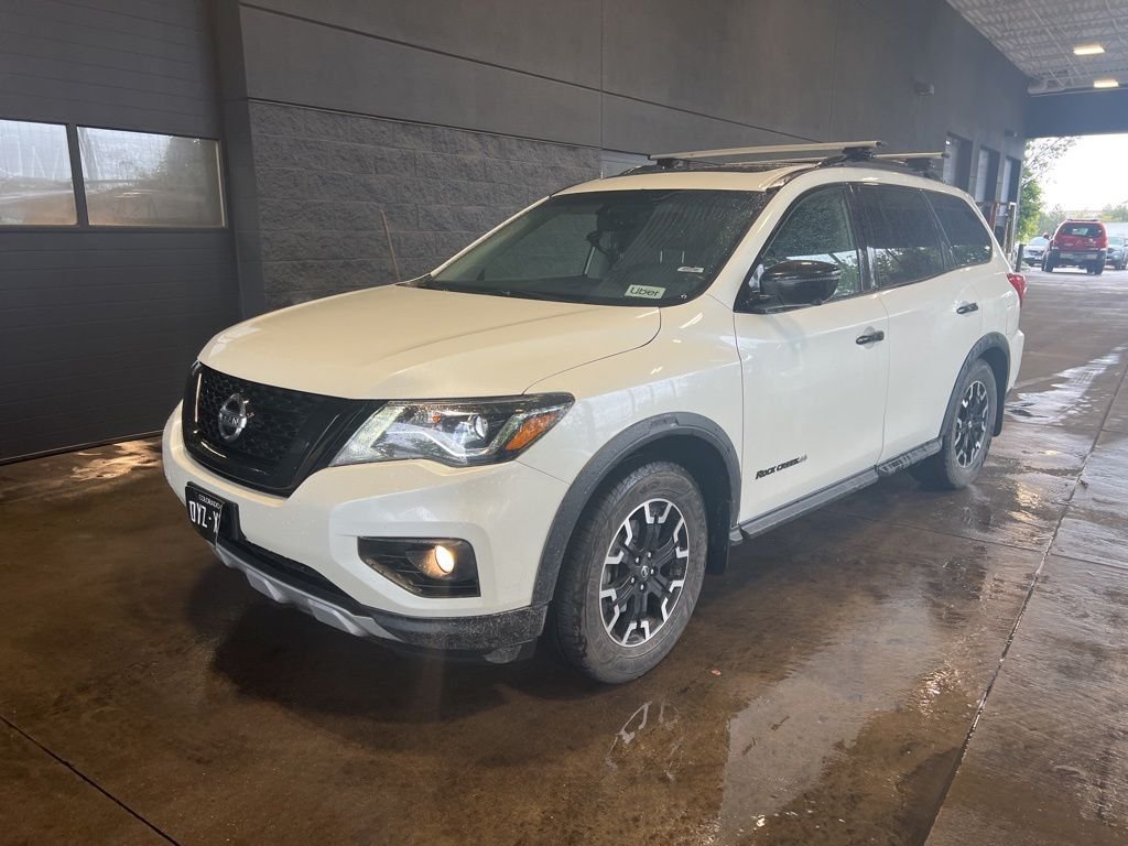2020 Nissan Pathfinder SL 4WD's photo