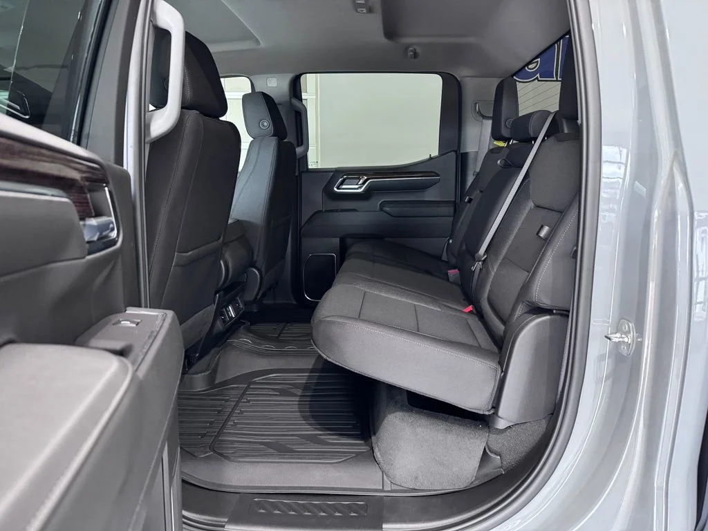 2024 GMC Sierra 1500 Elevation - Photo 12