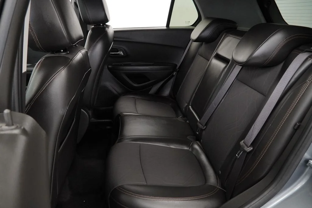 Used 2019 Gray Chevrolet LT image 11