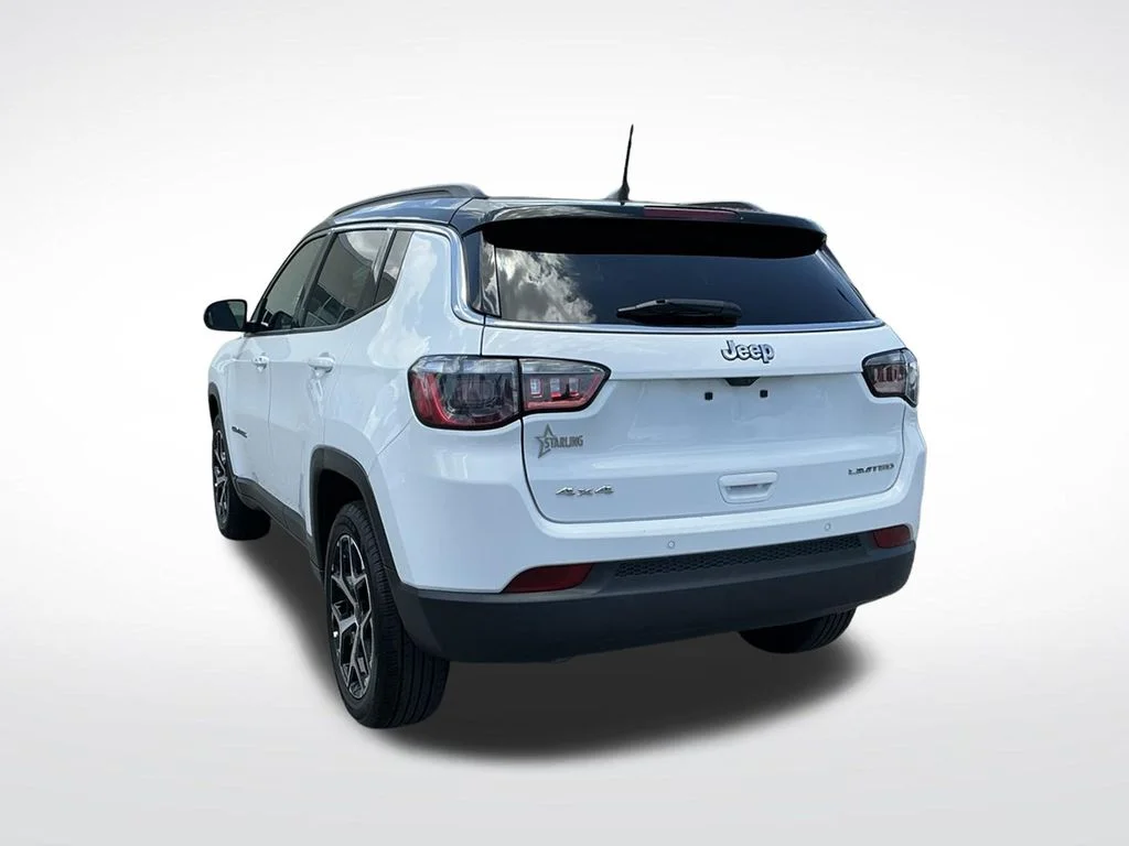 Used 2025 White Jeep Limited image 8