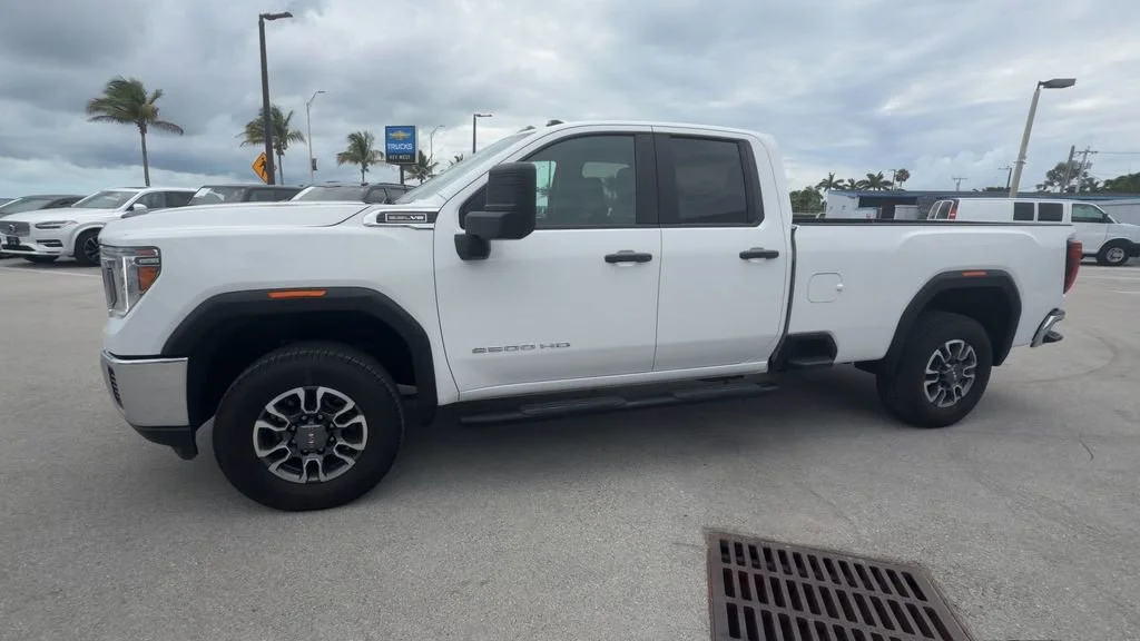 Used 2021 SUMMIT WHITE GMC 2WD Double Cab Long Bed image 4