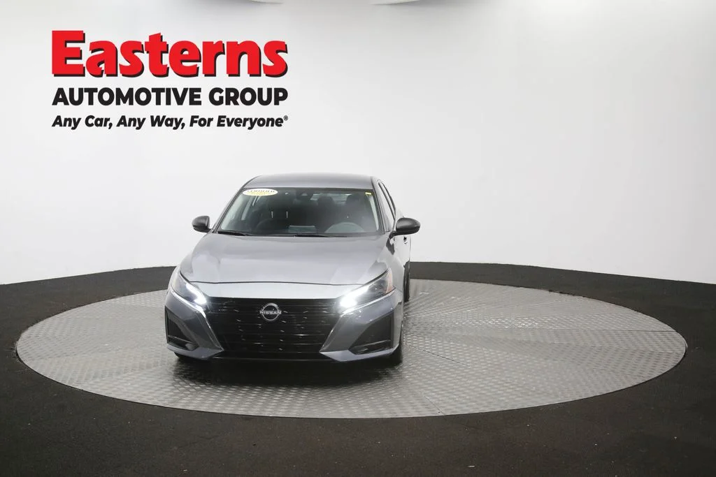Used 2025 Gray Nissan 2.5 SV image 52