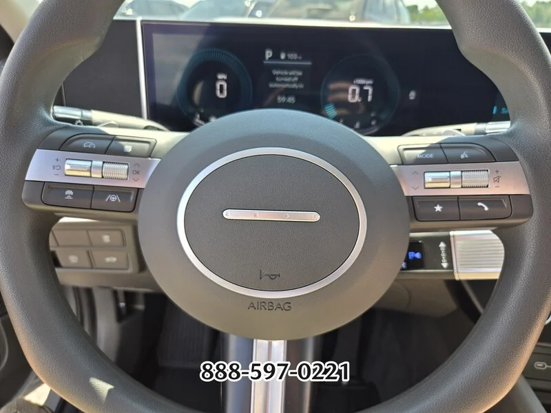 Used 2025 Silver HYUNDAI SEL image 26