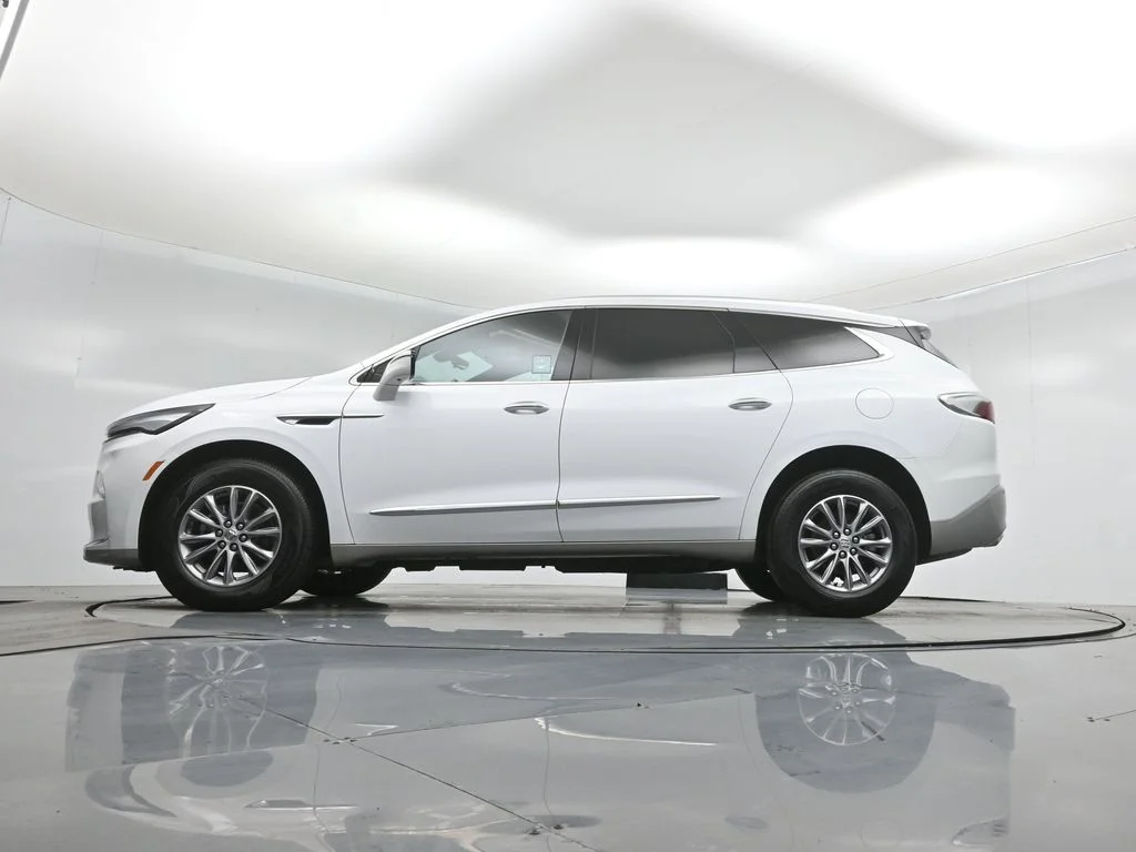 Used 2024 White Buick Premium Group image 8