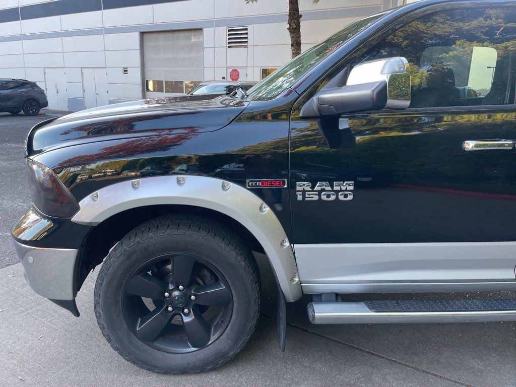 Used 2015 Black Forest Green Pearlcoat Ram Laramie image 7