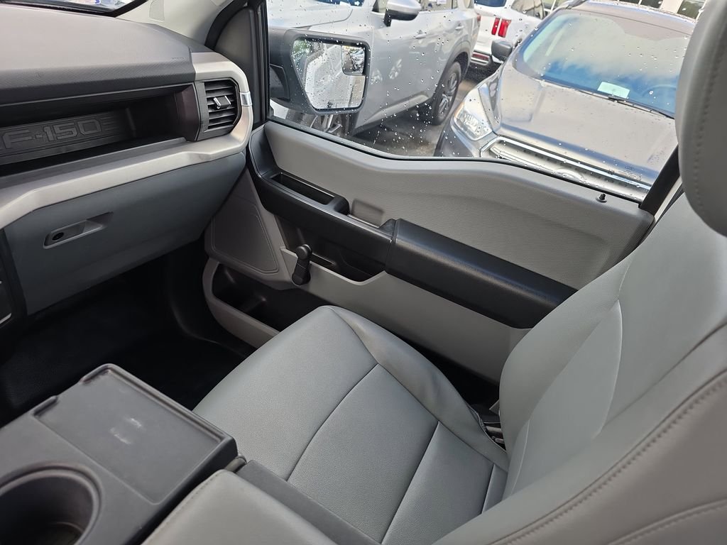 Used 2022 White Ford XL image 16