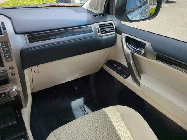 Used 2020 Silver Lexus 460 image 15