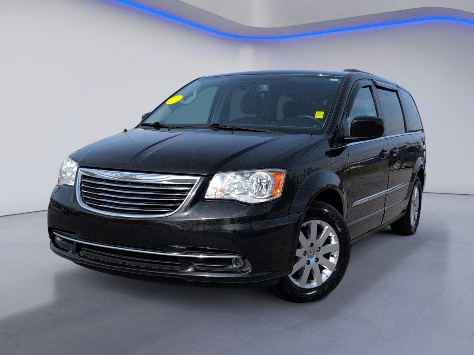 Used 2016 Chrysler Town & Country Touring with VIN 2C4RC1BGXGR292223 for sale in Chattanooga, TN