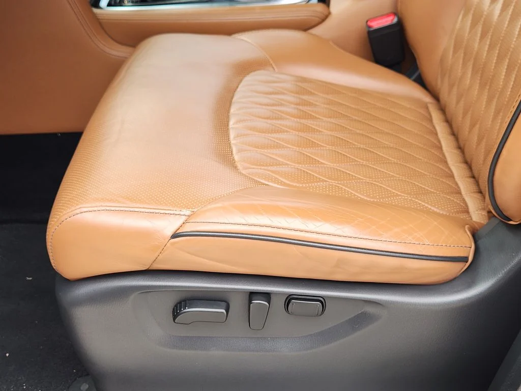 Used 2022 Beige INFINITI Sensory image 28