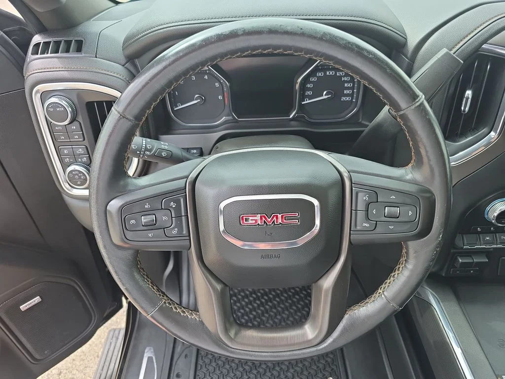 Certified Used 2022  GMC AT4 image 11