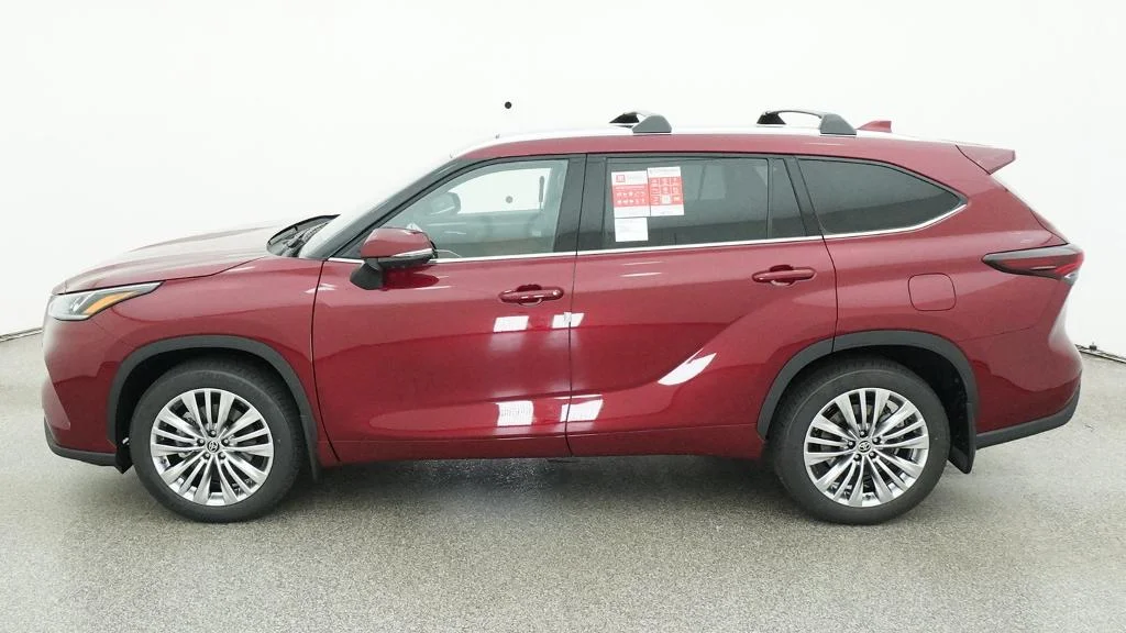 New 2026 Ruby Flare Pearl Toyota Platinum image 4