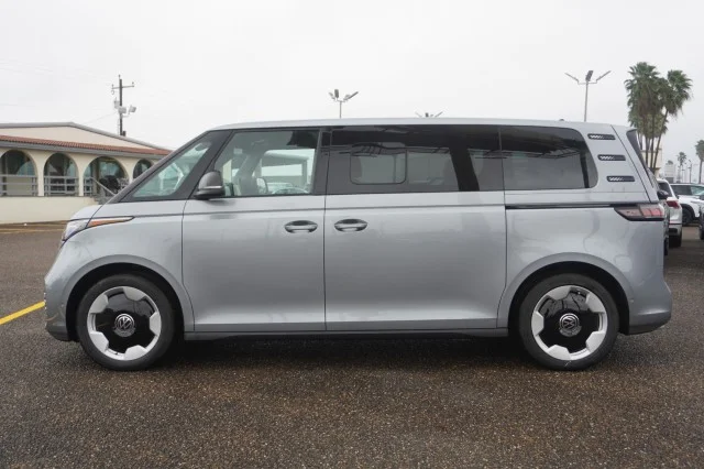 2025 Volkswagen ID. Buzz PRO S - Photo 13
