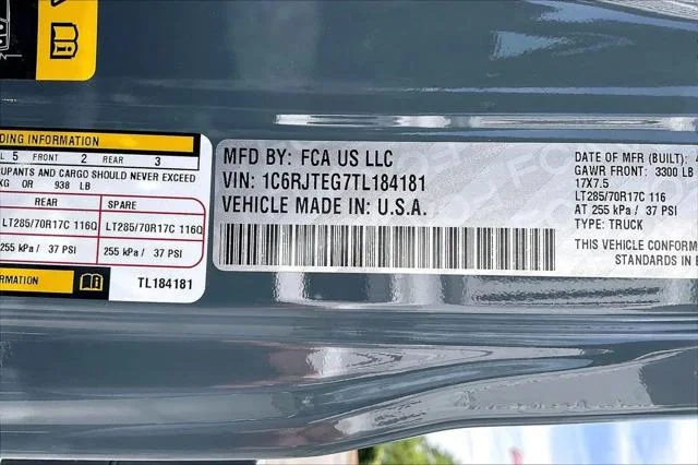 New 2026 Anvil Clear-Coat Exterior Paint Jeep Mojave image 33