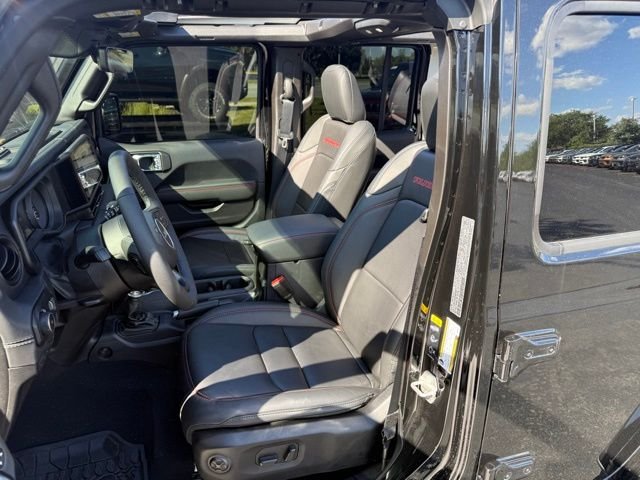 Certified Used 2025 Black Clearcoat Jeep Rubicon X image 8