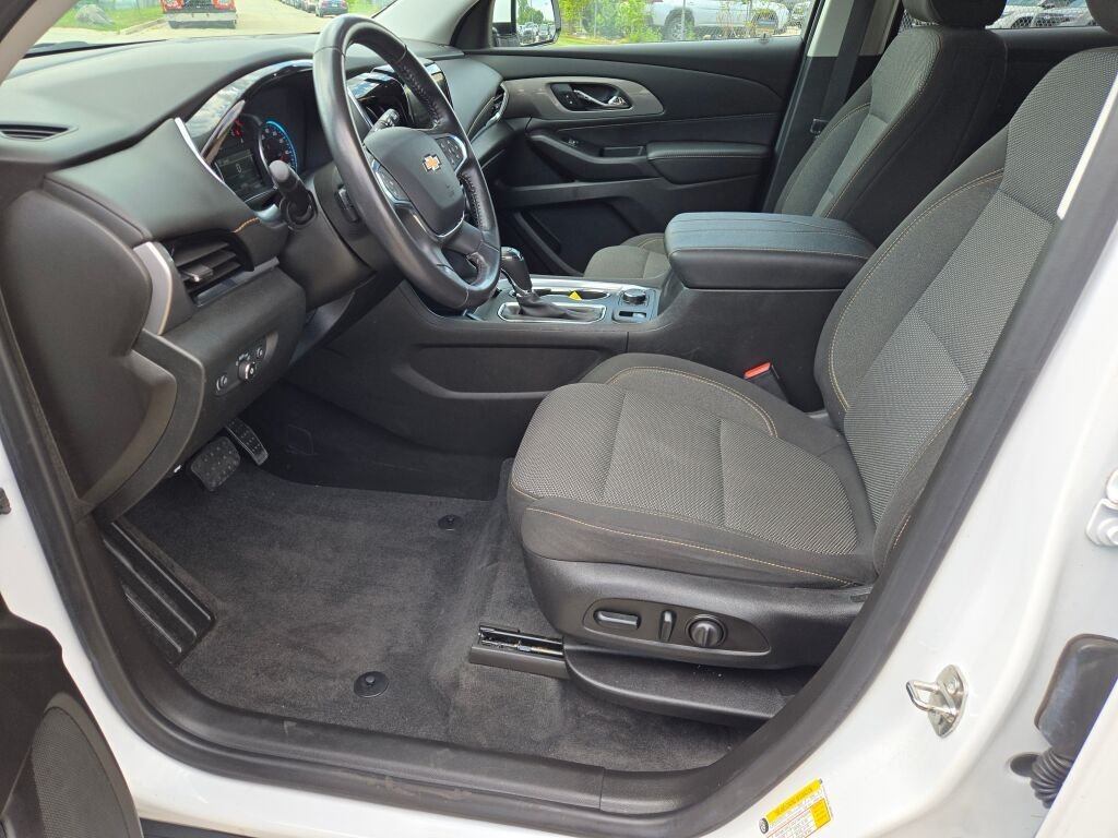 Used 2019 White Chevrolet LT image 20