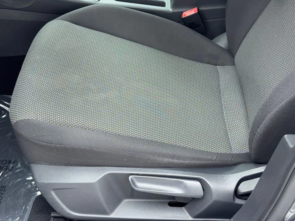 Used 2020 Gray Volkswagen 1.4T S image 34