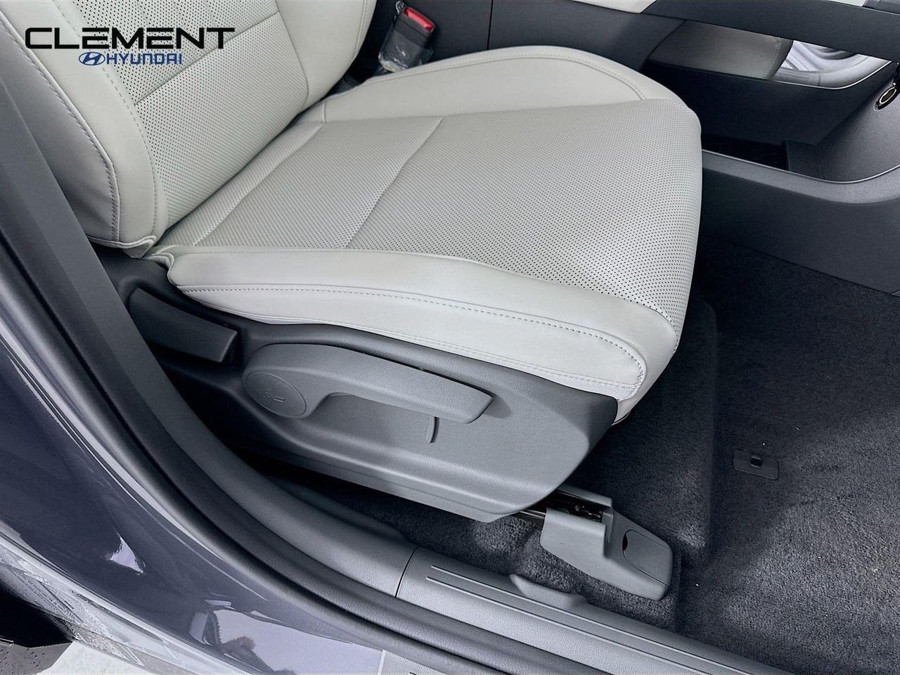 New 2026 Gray Hyundai SEL AWD image 28