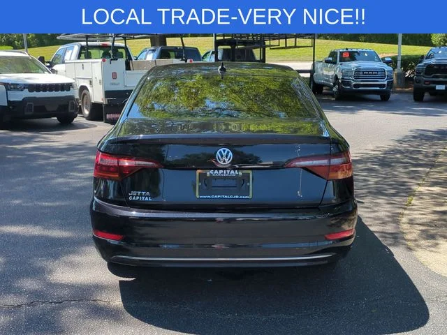 Used 2019 Black Volkswagen SEL image 4