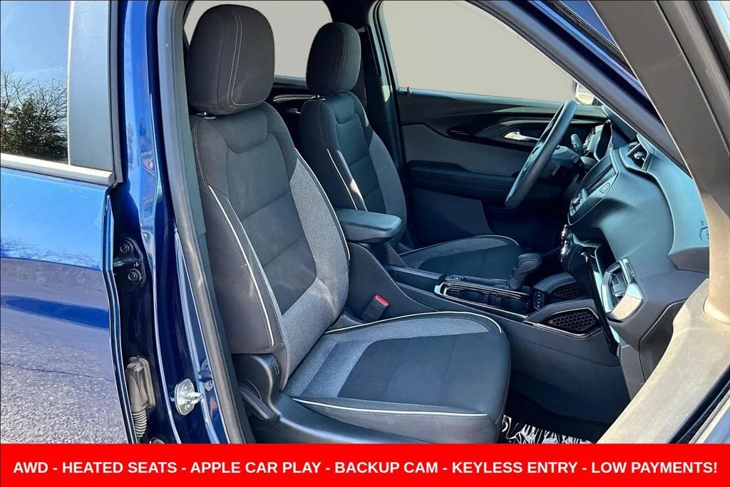 Used 2022 Blue Chevrolet LT image 33