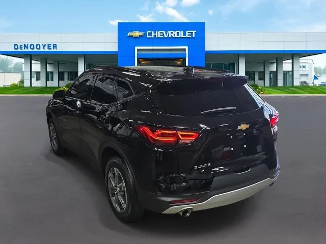 2025 Chevrolet Blazer 2LT - Photo 10