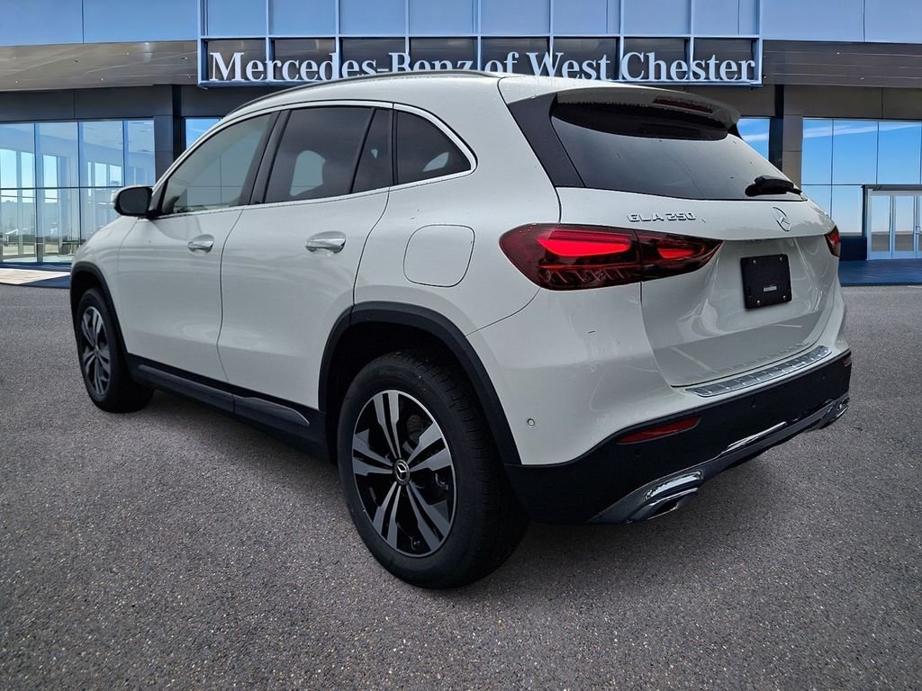 New 2026 Polar White Mercedes-Benz GLA 250 image 4