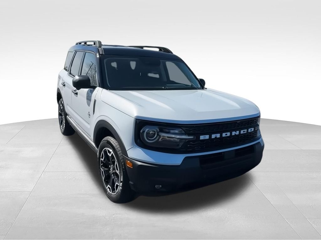 New 2026 Space White Metallic Ford Outer Banks® image 3