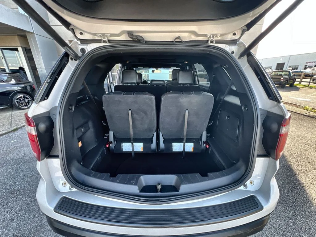 Used 2018 White Ford XLT image 25