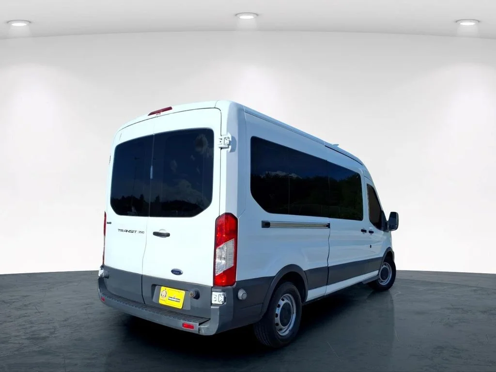 Used 2015 White Ford XL image 8