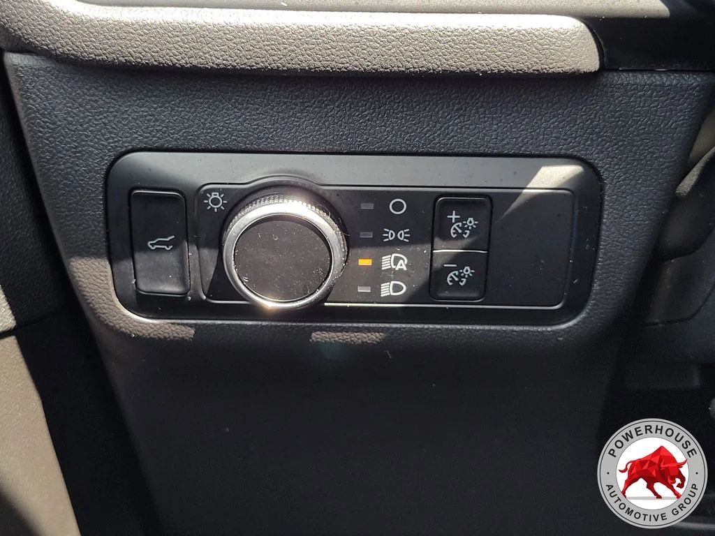 Used 2024 White Ford Active image 28