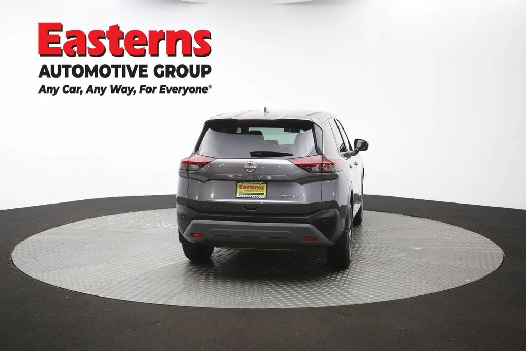Used 2023 Gray Nissan SV image 37