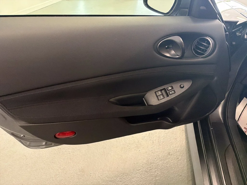 Used 2025 Gray Nissan Sport image 12