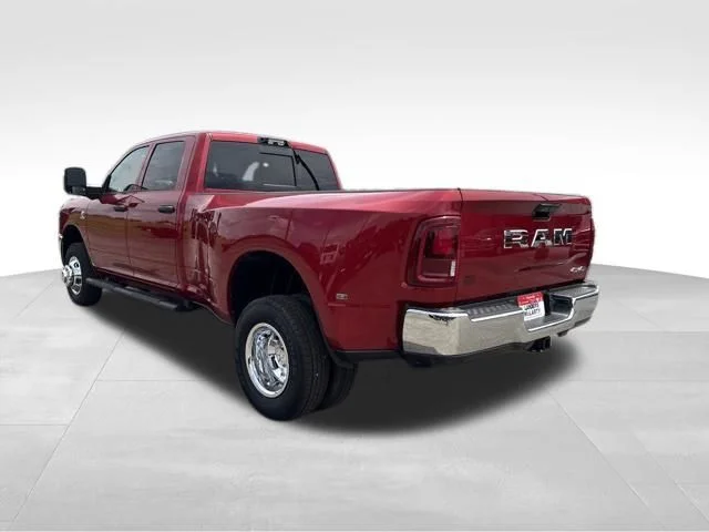 New 2026 Molten Red Pearl-Coat Exterior Paint RAM Tradesman image 6