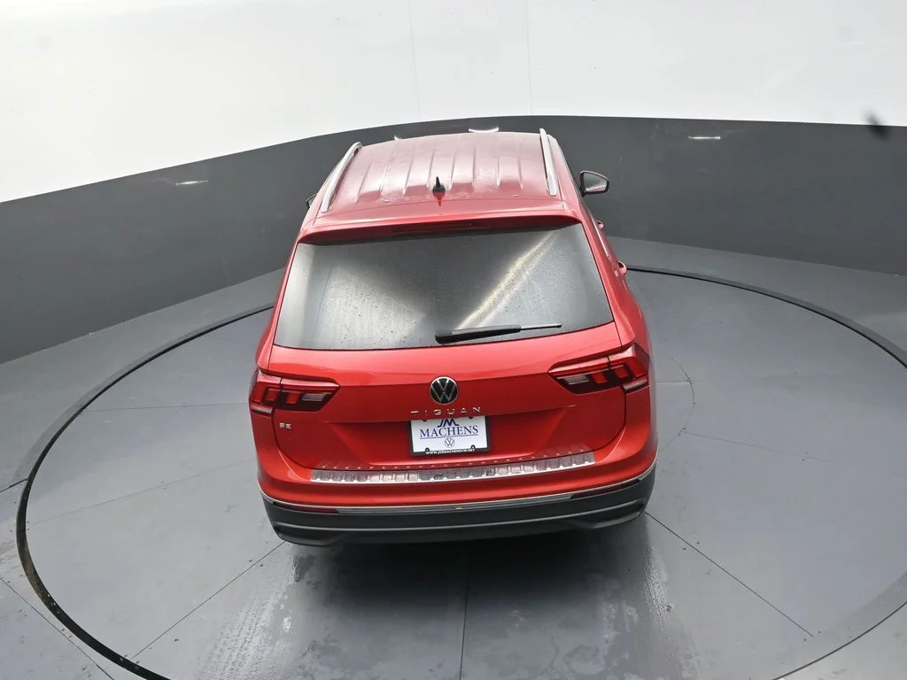 Used 2023 Red Volkswagen 2.0T SE image 18
