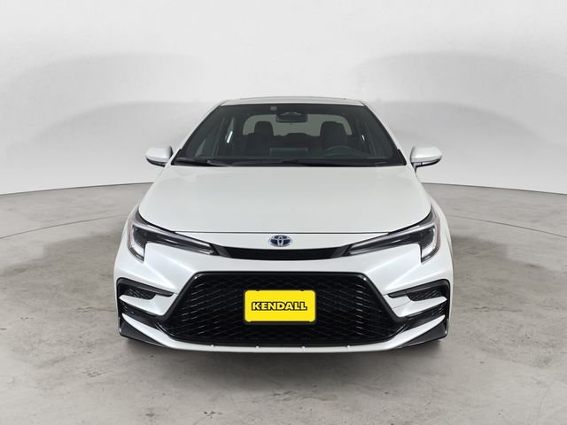 Used 2024 Pearl Toyota SE image 2