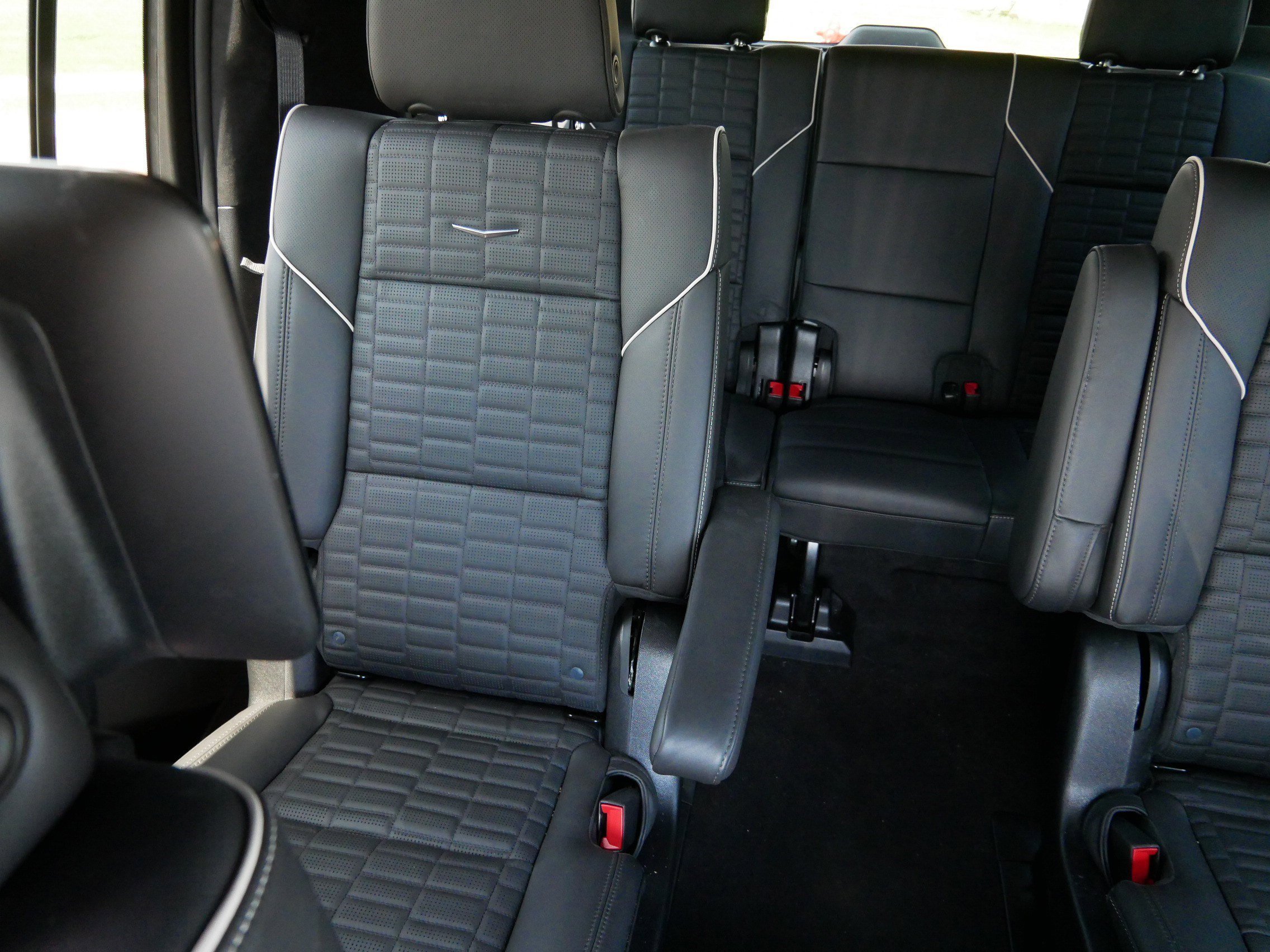 Certified Used 2024 Black Raven Cadillac Premium Luxury Platinum image 13
