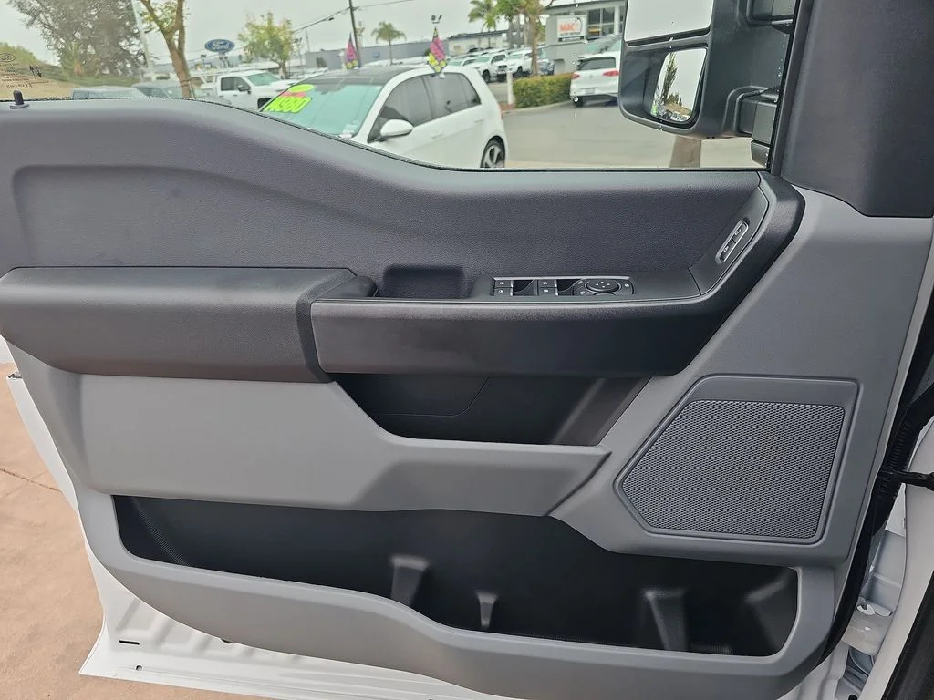 New 2026 Oxford White Ford F-250® XL image 26