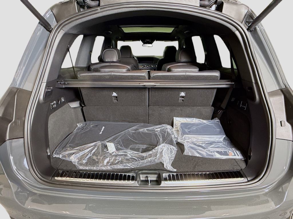 New 2026 MANUFAKTUR Silicon Grey Mercedes-Benz GLS 450 image 64
