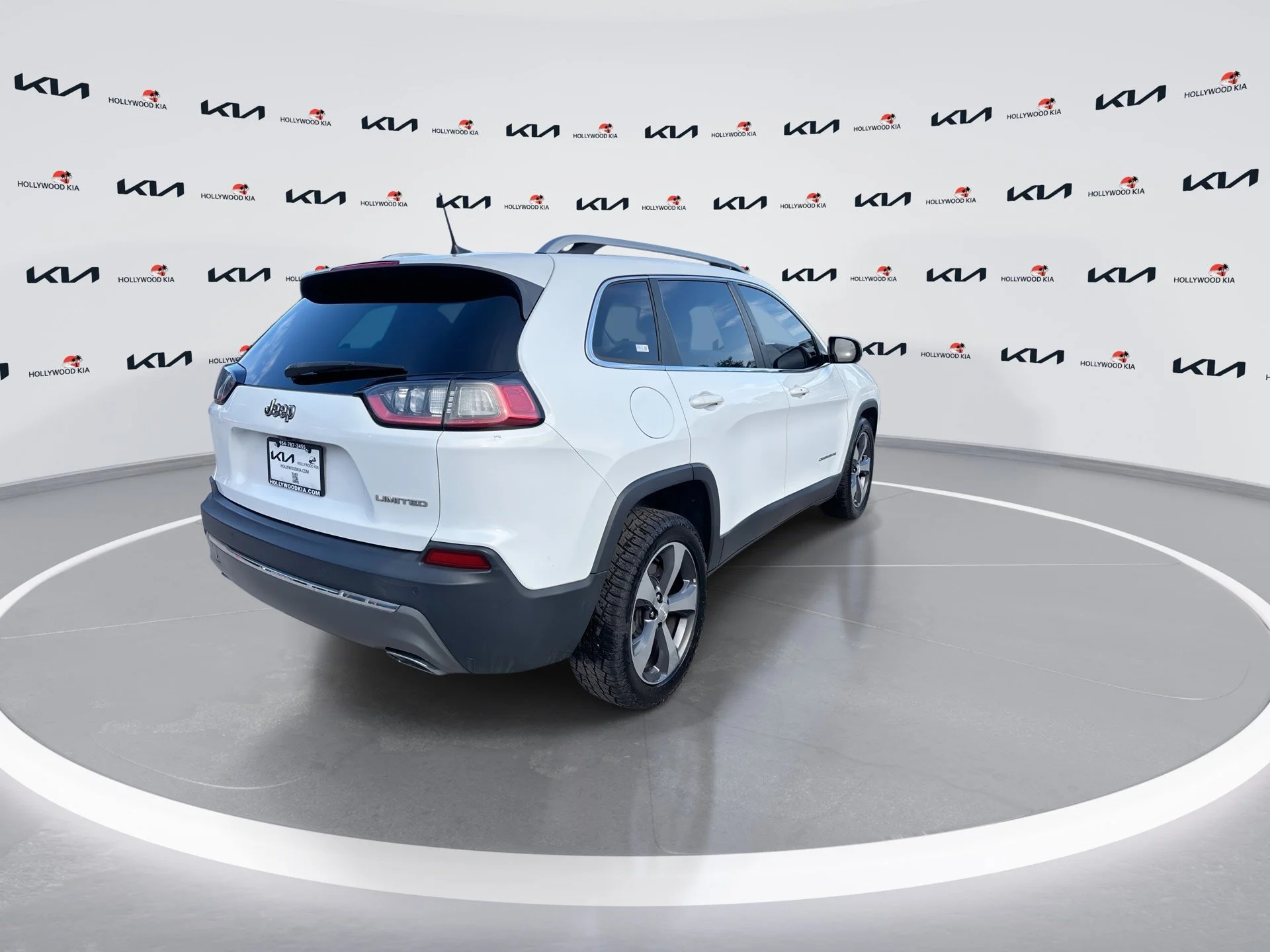 Used 2019 Bright White Clearcoat Jeep Limited image 8