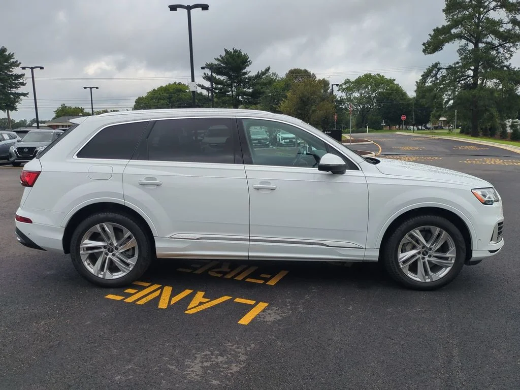 Used 2021 White Audi 55 Premium Plus image 3