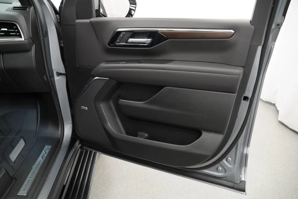 New 2026 Sterling Gray Metallic Chevrolet High Country image 31