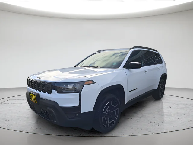 2026 Jeep Cherokee Laredo