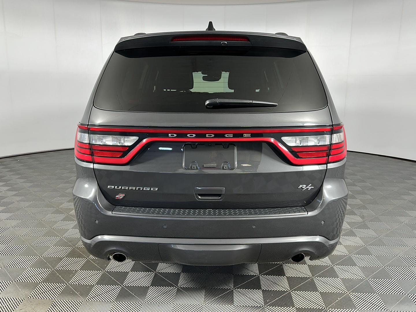 Used 2025 Vapour Grey Dodge R/T image 28